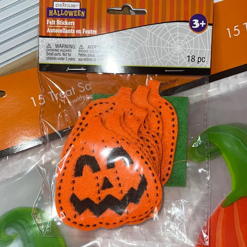 Hallmark Halloween Party Favors Sacs, Treat Gift Bags, 30 Ct. NIP, Felt Stickers